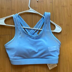 New with tags Fabletics sports bra - with bag